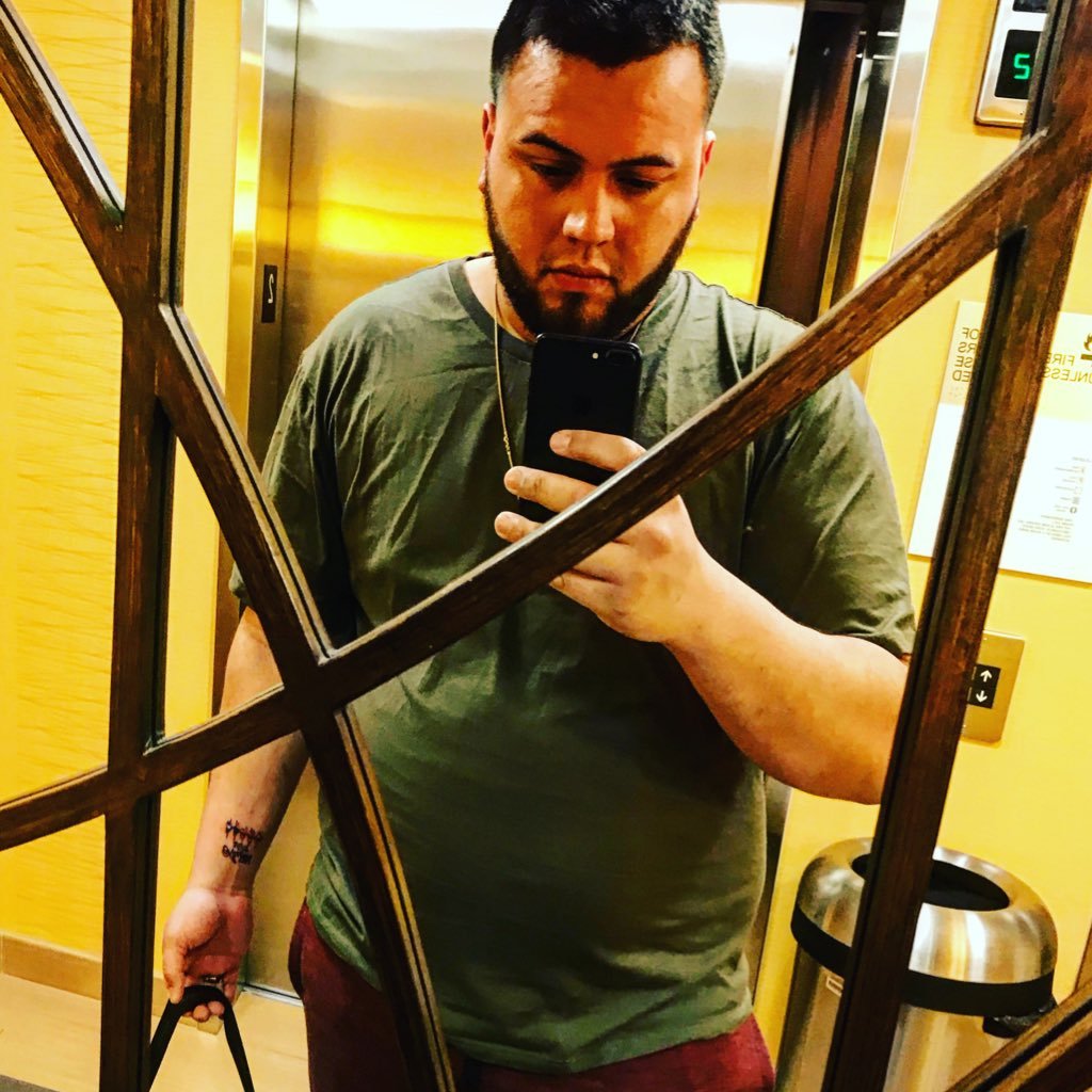 YeviaHn's profile picture. Peliculas-Videojuegos-Pasarla Bien- NBA-Daddy- SpiderManHomeComing Fan - Lakers Fan