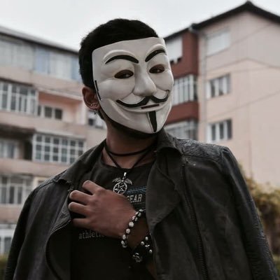 gabriel95466480's profile picture. Ești musafir la mine în psihoză !✝