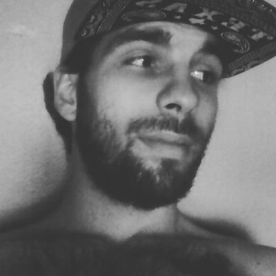 Smokin' on that 🍁🍁🍁🚬🚬🚬💵💵💵
aka Tommy Gunz/TG Savage
#YoungNappyNoggins
