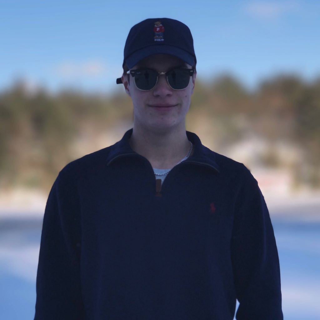 CurtisDewasha's profile picture. 