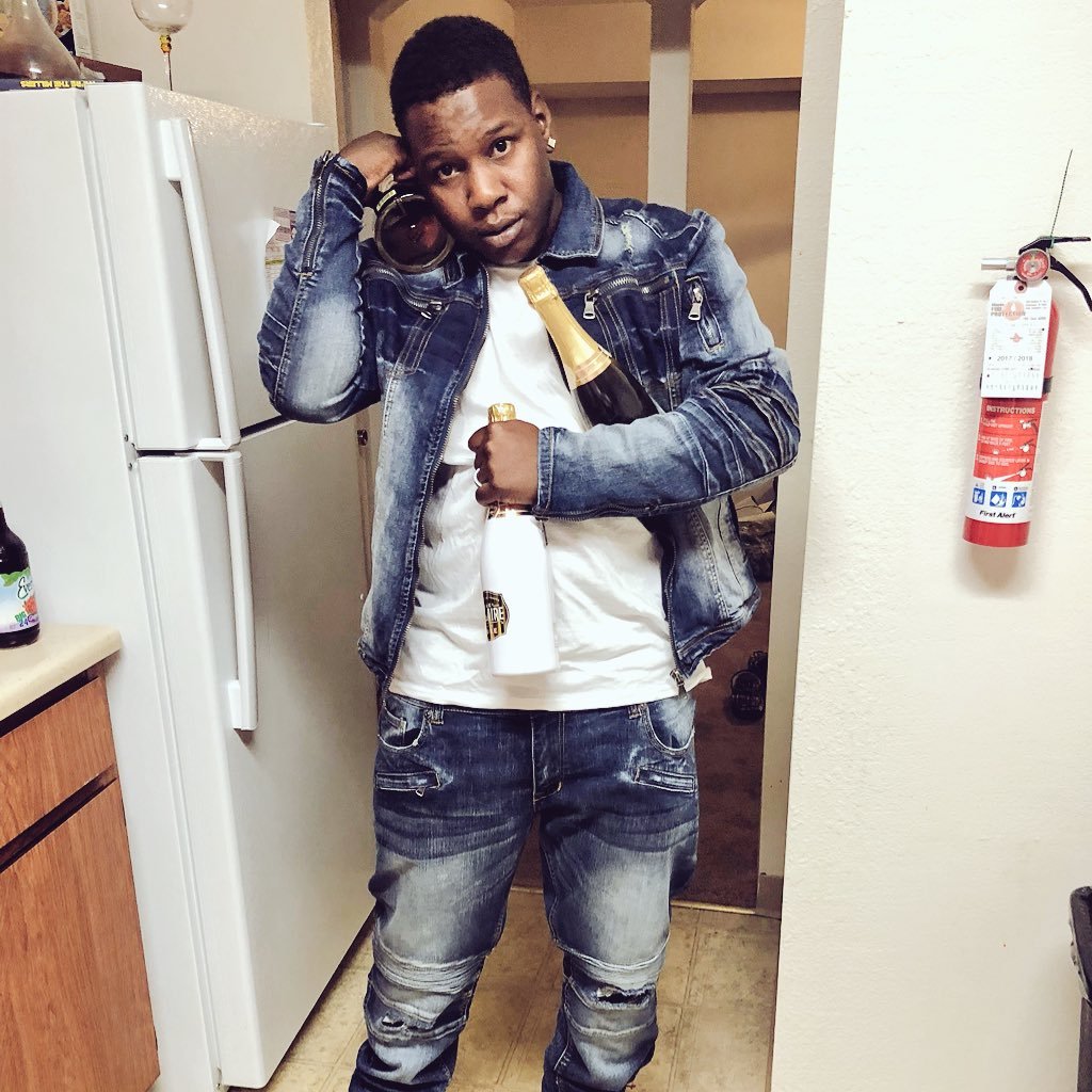 😎Aspiring Millionaire💸 🏆 Hood Superstar Standing on Business