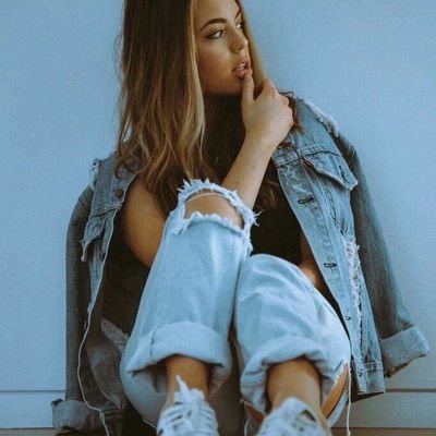 girlsoutfitss's profile picture. 