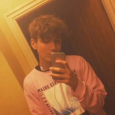 OllieRowlinson's profile picture. Tryin to Ava bit of fun