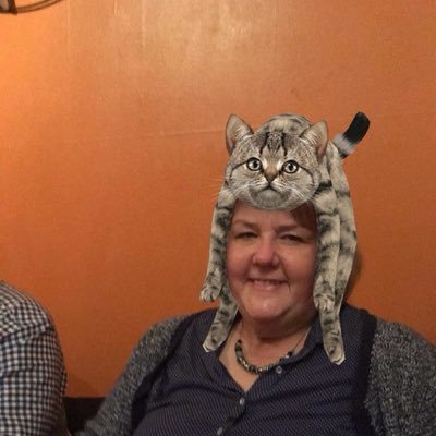 Uklancs's profile picture. Golfer 🏌️‍♀️, grammar pedant. Younger than my years.