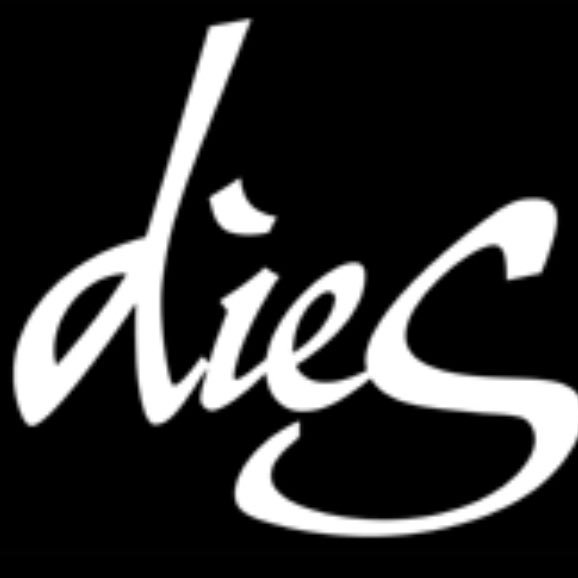 dieS (ダイズ)2005年結成,dieSの活動,vo.荒瀬大の活動を発信します
　■daiinmyhead
https://t.co/7rWUkQdugO
 　 
■dieS 通販　https://t.co/aTAW9KclvP
■YokodieS 　　@yokodies0218