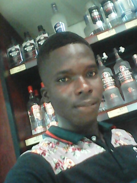 ephoeugenegh's profile picture. am a student