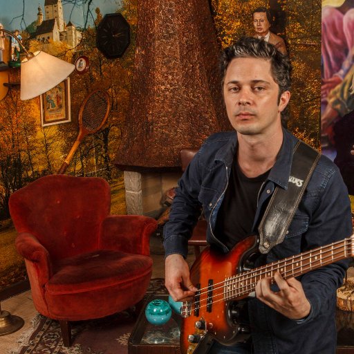 Bass Player / Bajista