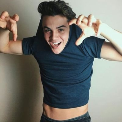 BiancaR84086150's profile picture. Grayson dolan
Julia jordan 
Ummm... im akward and i love Tuesdays💚✌