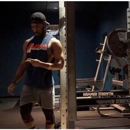 Fillipinos's profile picture. Surround yourself with people who love you