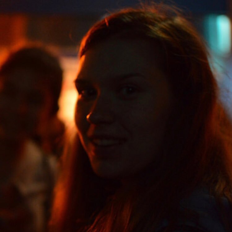 julie_osborne13's profile picture. currently eating