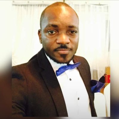 HMolila's profile picture. juriste, chanteur , pianiste , poète , libre penseur , dga Phoenix international , assistant DG Kerith party organizer et chef de chœur adjoint Chœur Angélique