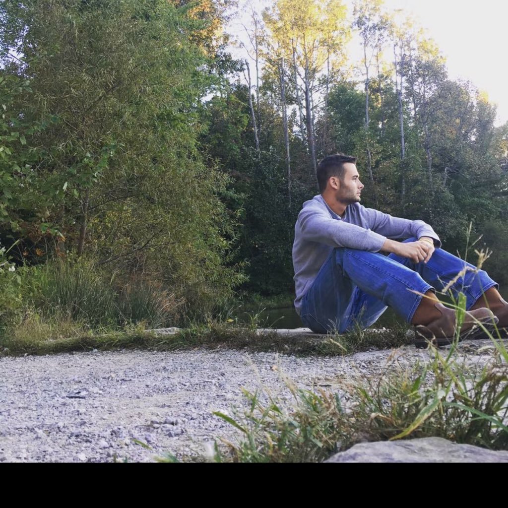 lhjs33's profile picture. Instagram @justinsmith_3333