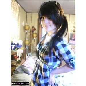 ilove_justinX01's profile picture. oh..I love justin Bieber...
╔══╗ ♥ ♫ ♥ I LOVE MUSIC
║██║ ♫ ♥ ♫''''BABY''
║(O)║ BY
╚══╝ ''JUSTIN BIEBER''