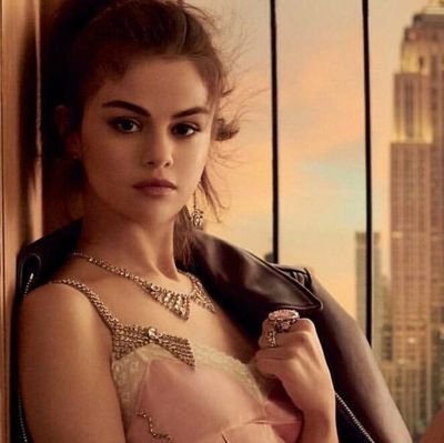 📌Votre source d'actus sur @selenagomez📌