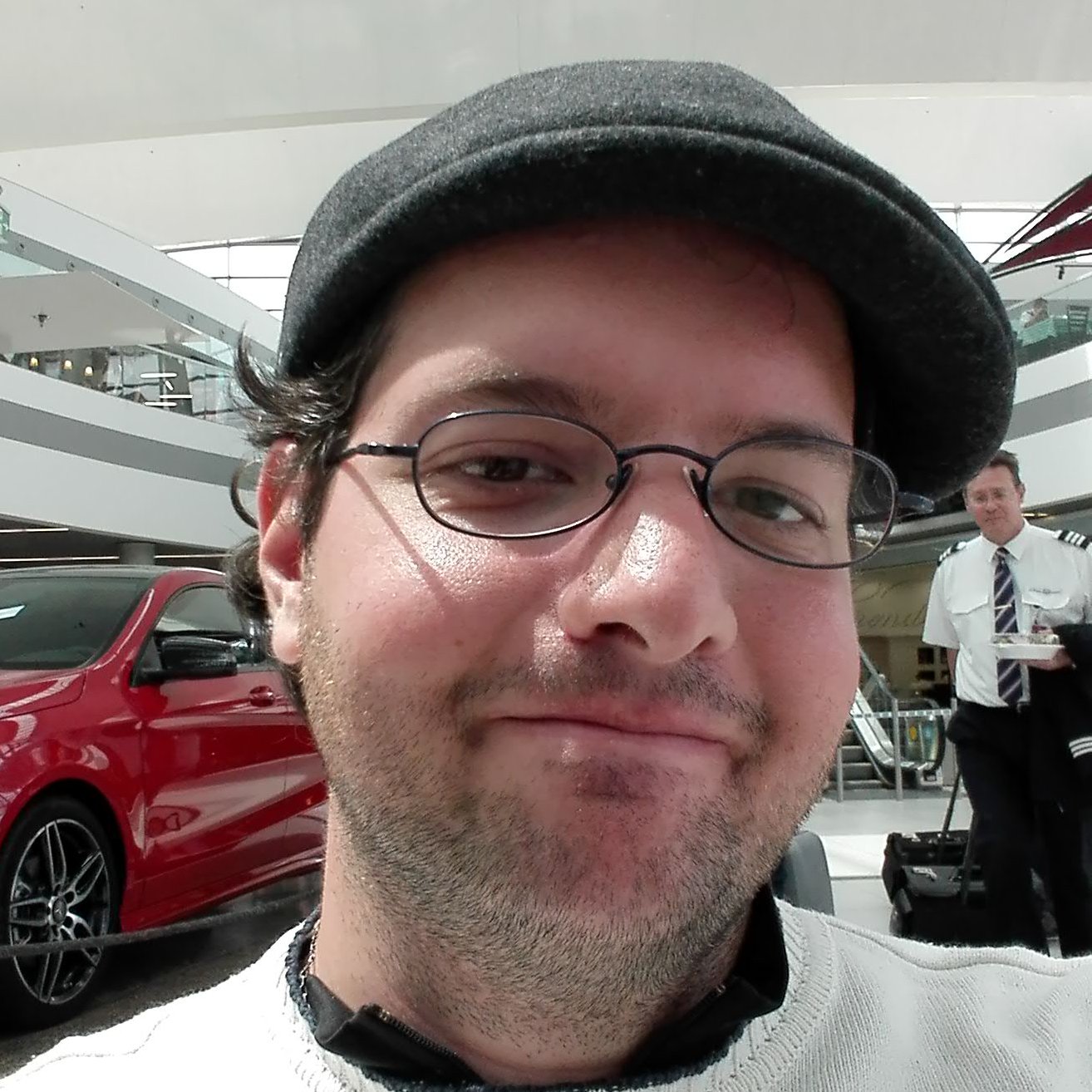 Bassoonist, arranger and composer with a passion for cinema, anime and videogames..and politics...and sports...and cooking... and cats...