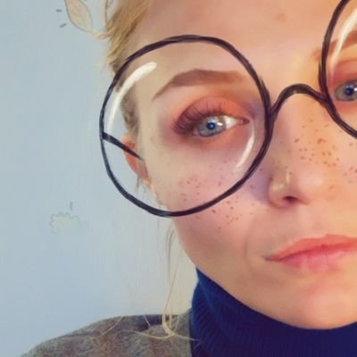 a lost Icelandic girl that found her way back, back to the things important -Photography,music,art,fashion,food,travel,culture,health and life -enjoying life!