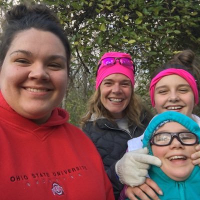 mom of three...Girls😳🤗 hard worker...AND THE GIRLS' PERSONAL UBER