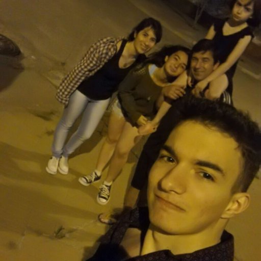 Sol_Katzenbach's profile picture. @britneyspears follow me 11/11/11! I can't believe this! I ♥ her! I've been listening to her songs since I was 4 when BOMT came out, my dream is to meet her ♥♥