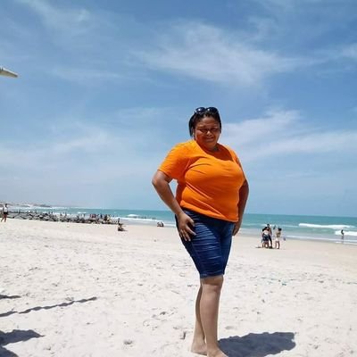 elisiane27's profile picture. 