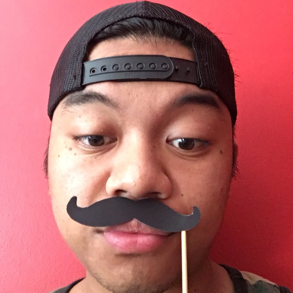 danieronesalliV's profile picture. Reader.