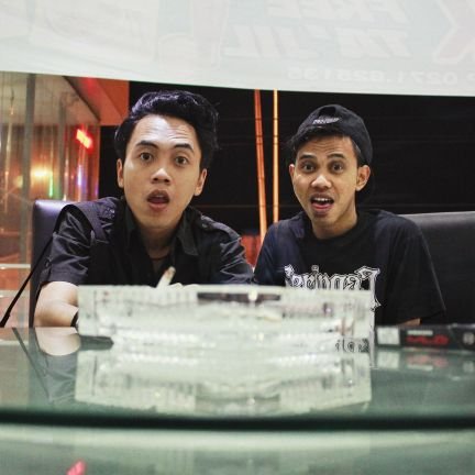 wawandelonge182's profile picture. BLINK-182