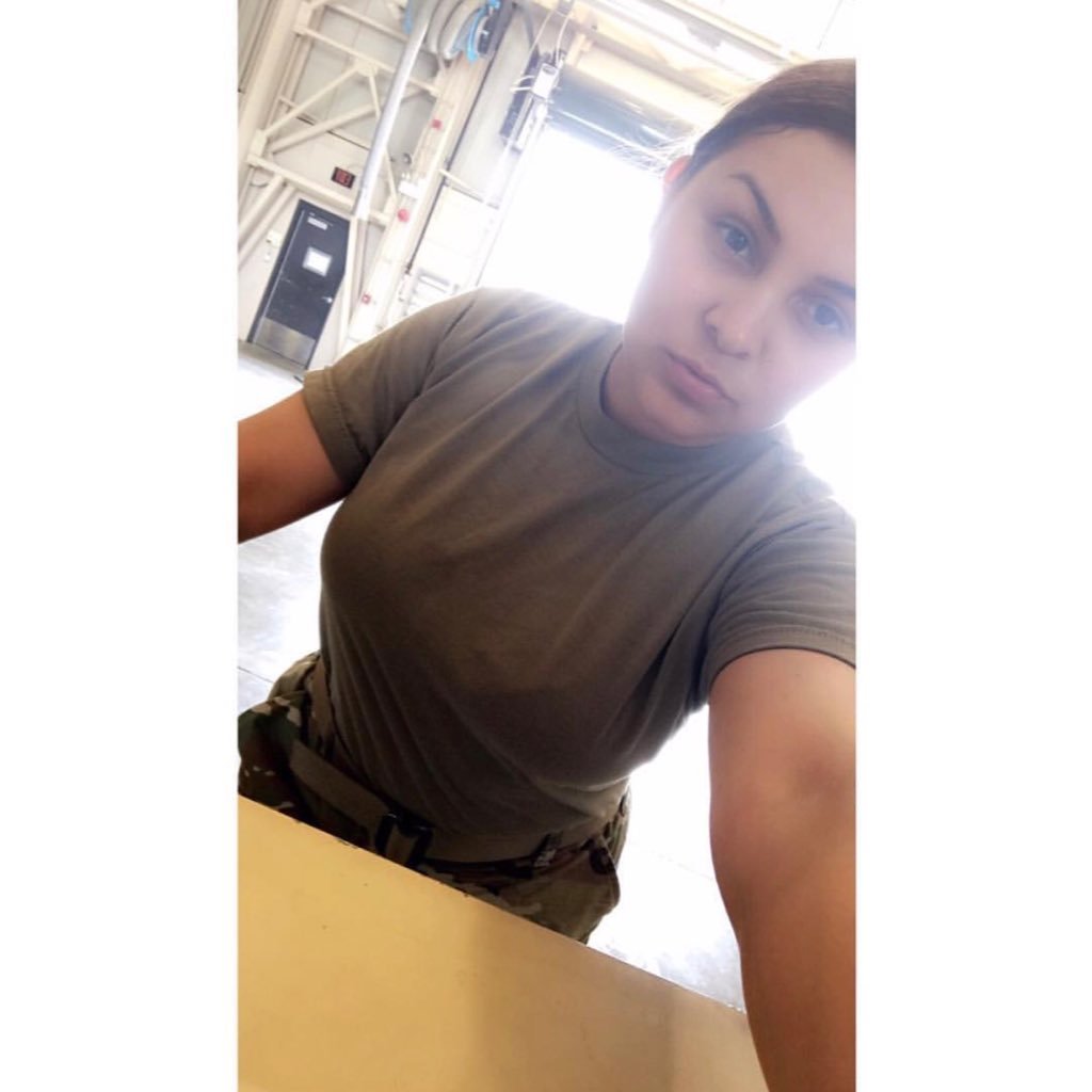 Izabadbee's profile picture. My life’s a shit show take a seat. :) ✨ Army snapchat: roooodbitch 💅🏼