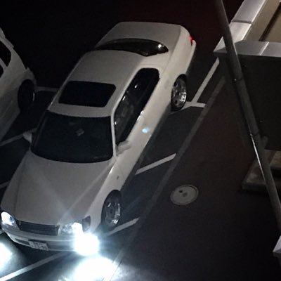 Z4JrNmdsSaejYbE's profile picture. 