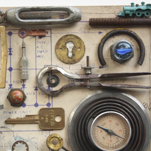 Artist, Teacher, Vintage treasure hunter...