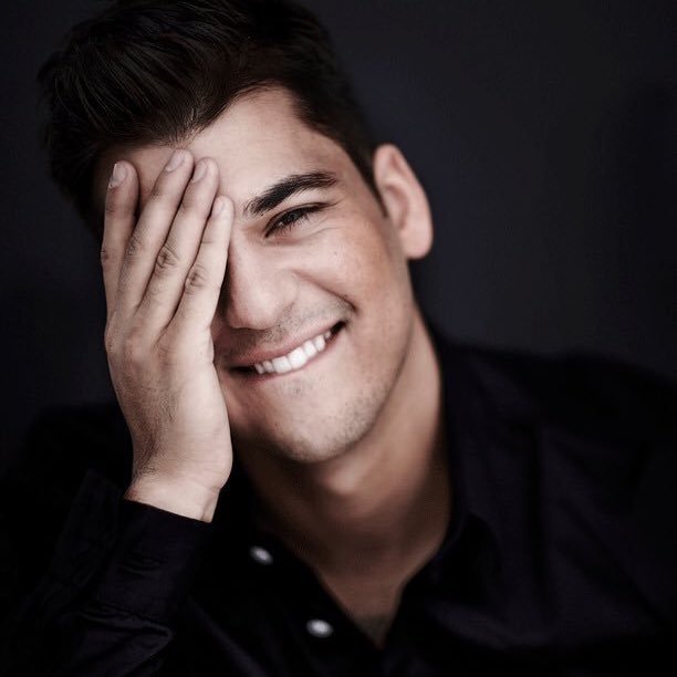 MrRobKardashian Profile Picture