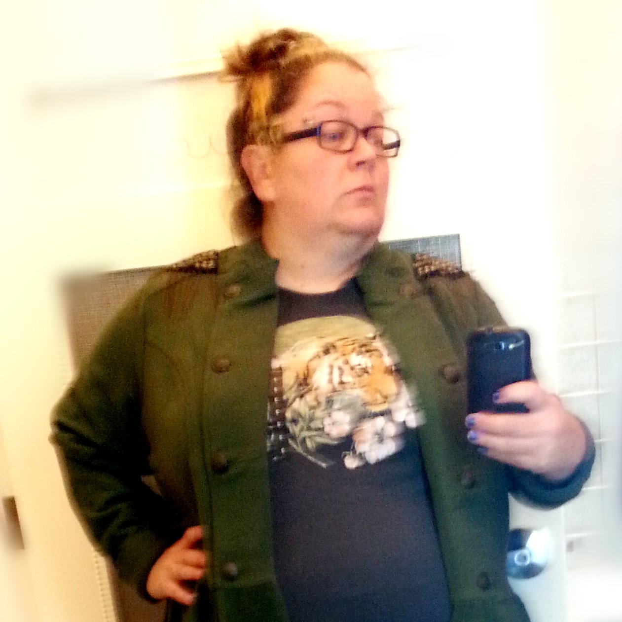 she/her, they/them - Frumpy, Fat, Fab, Fun... (Clearly I like F words!) + Bopo, FA, & ED recovery too