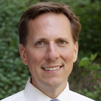 Associate Professor, Medical Retina specialist, and expert in Optical Coherence Tomography (OCT).