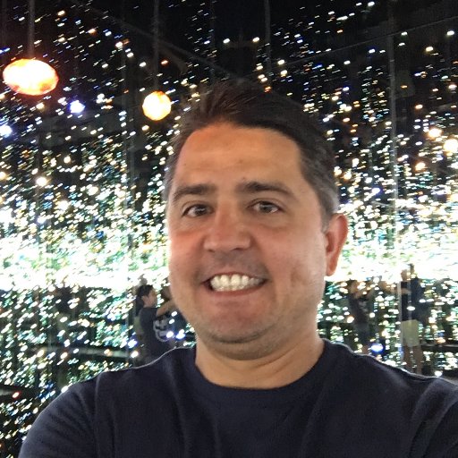 I like startups, technology, volleyball and cocktails, sometimes in that order