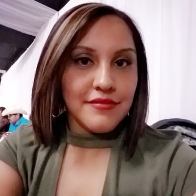 Soy del tipo de Mujer que si quiero la luna🌛 me la bajo yo solita 😘❤