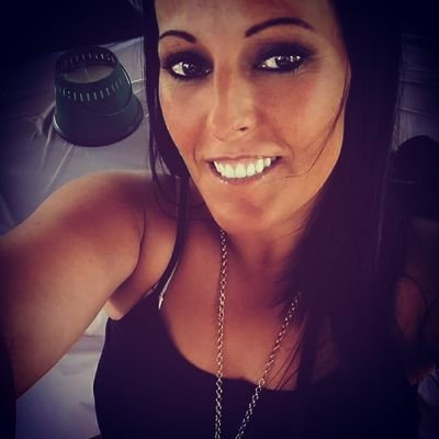 FeltsJen's profile picture. 