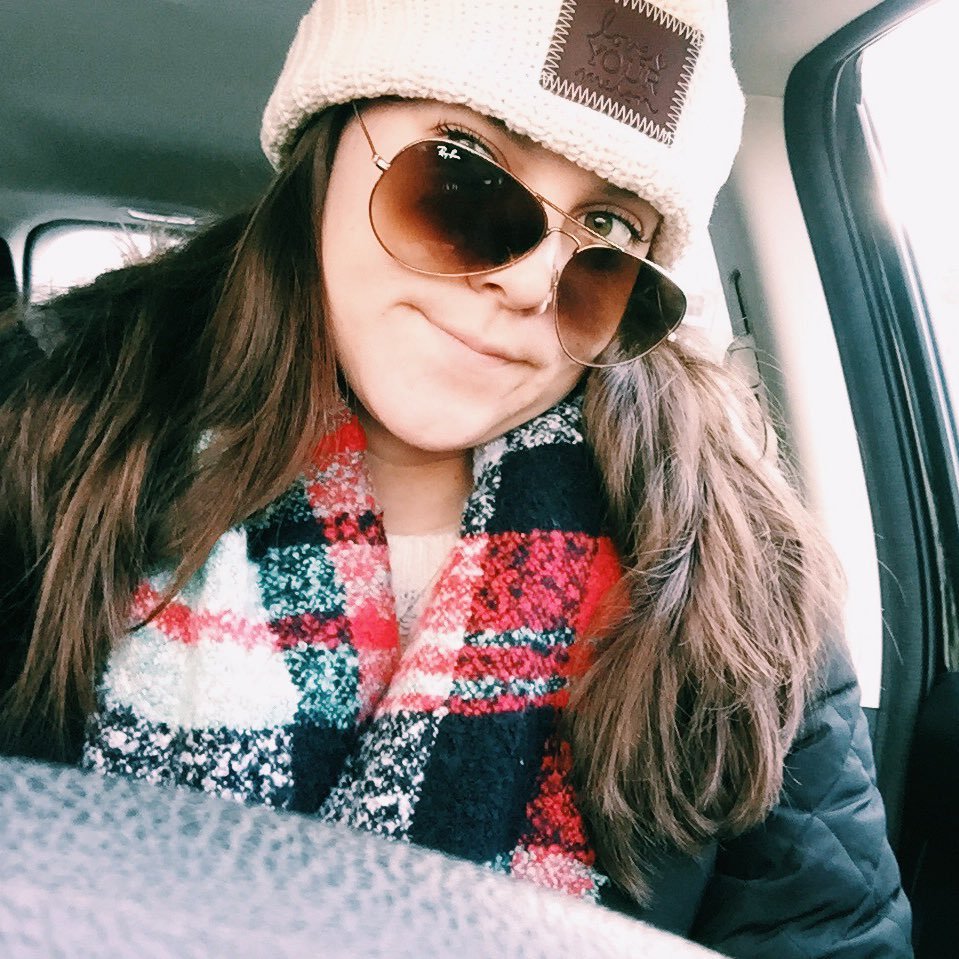 maggiemcmahon_'s profile picture. thwnd