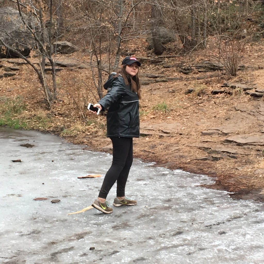 meganupdog's profile picture. kms or die trying