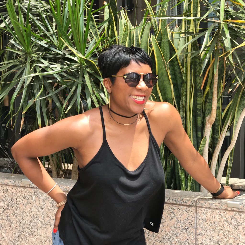 jovizi's profile picture. Founder, International Day of Purpose® & the OnPurpose Movement® | Woman of Wondaland | french fry aficionado | DEI focused