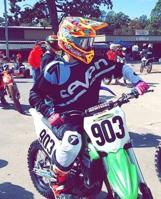 Shi I'm tryin to get wild 25/8 don't come at me with no fake shi💯🔥
Dirt bikes😪