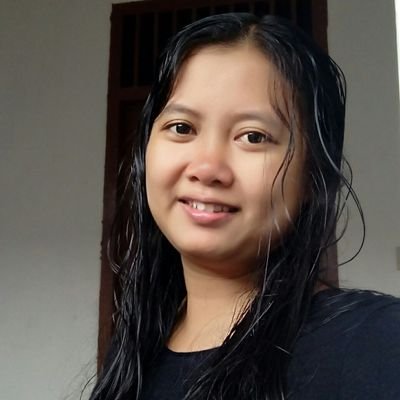 Ketika hati tak berdaya q mencoba tux slalu kembangkan senyuman