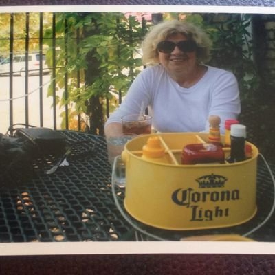 AliyeMoral's profile picture. 