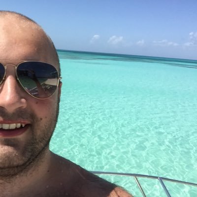iKubaSokolowski's profile picture. iOS dev