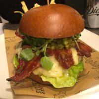 88 Burger (@eightyateburger) 's Twitter Profile