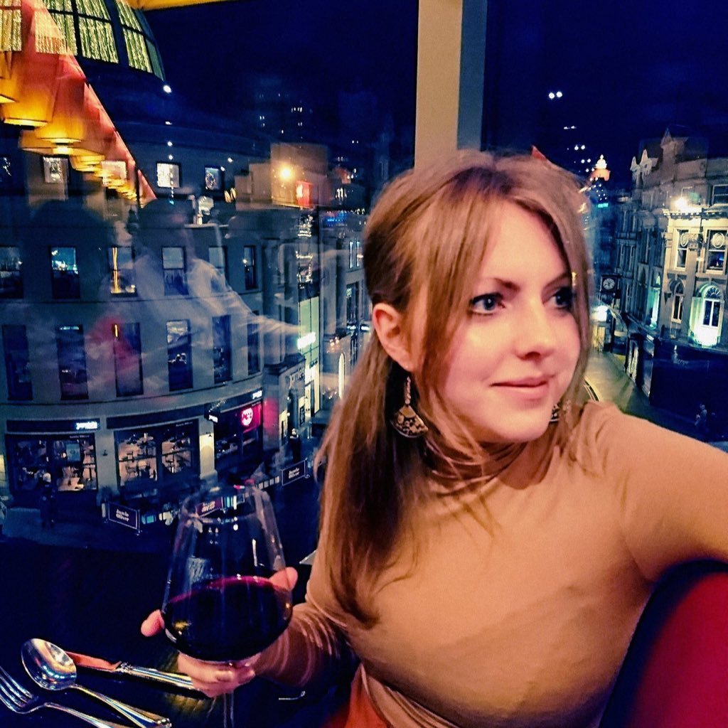 Lyndsay12977060's profile picture. Entertainment News General News Television News