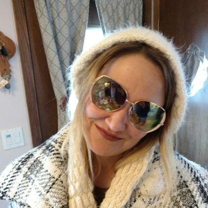 DanaCarlson18's profile picture. Belly Dancing with Infinity.
Crafting, scrapbooking on the competitive circuit!