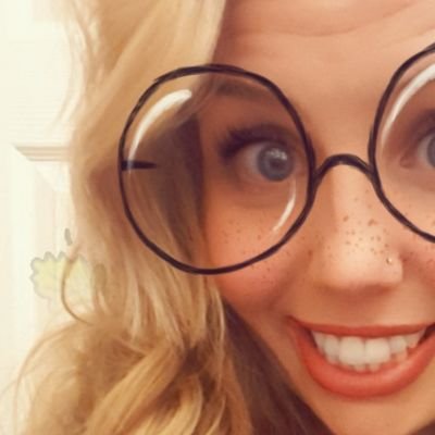 madtomadegirl's profile picture. Just another blogger writing about life with anxiety and depression and everything in between