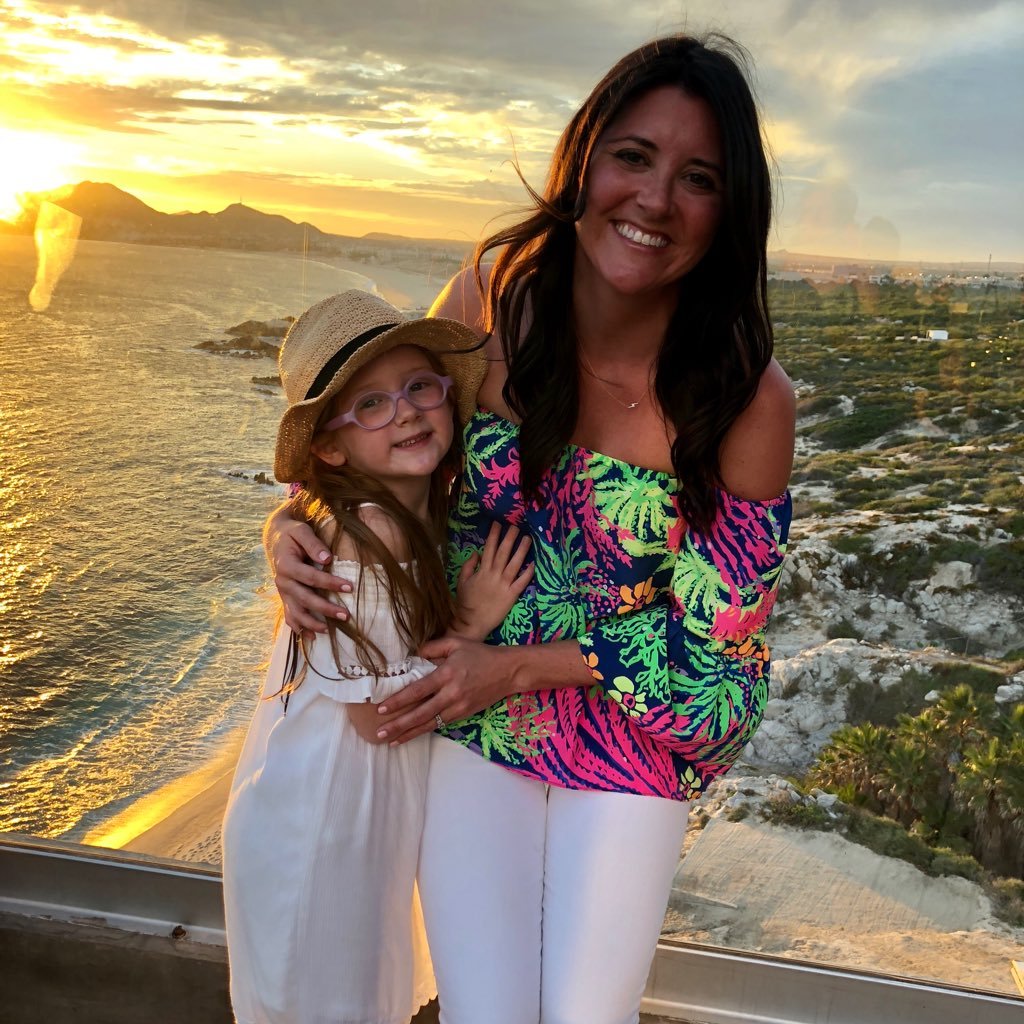 Proud wife and mom; avid traveler; lover of country music, slightly dirty martinis and Uber karaoke; SVP of Mktng for MLB (opinions here are my own)