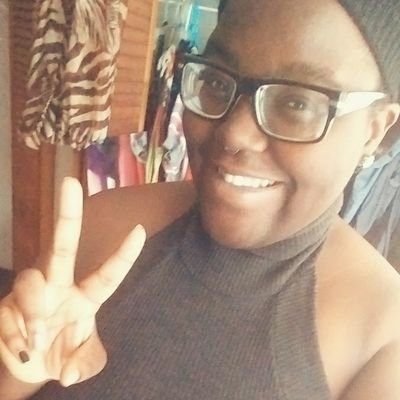 _JMoniqueR's profile picture. 20three. Young & Wild. An Original Weirdo.. I also bake a bit 🎂🍫🌿🍞🍕.