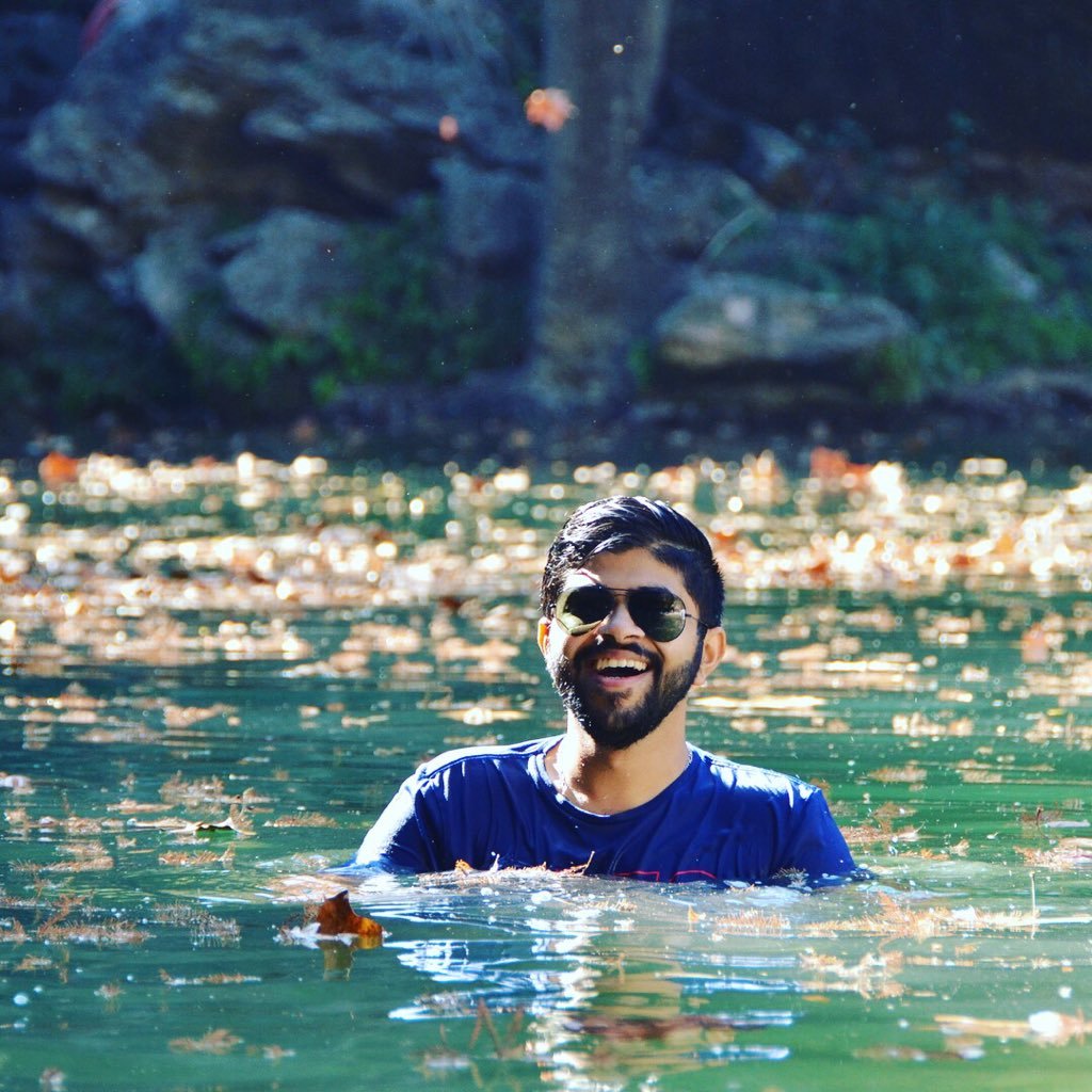 ronak20793's profile picture. engineer at Apple || soccer enthusiast ||