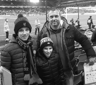 helenhigh32's profile picture. 