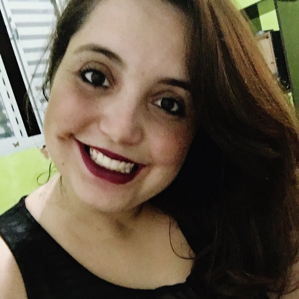 As vezes o silêncio é a melhor coisa a se fazer
Snapchat : danielepgarcia
Bacharel em Educação Fisica
Facebook : Daniele Garcia
Instagran: Daniele Garcia